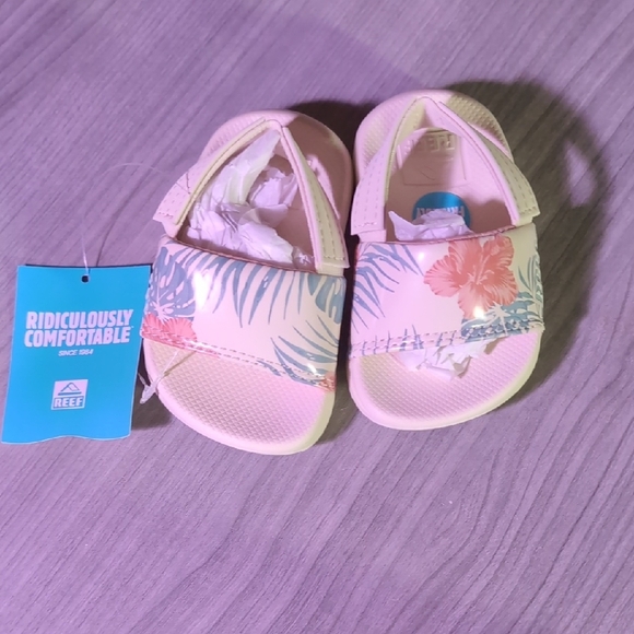 Reef Toddler/Little Kid One Slide Sandal Lightweight & Water Friendly - Picture 2 of 7